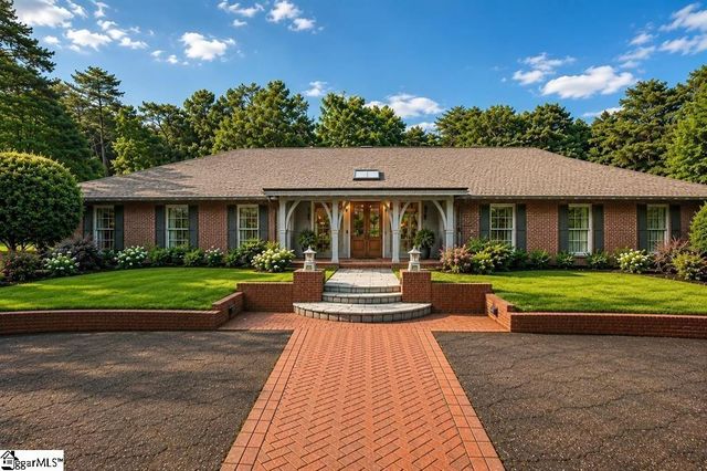 325 Lanham Circle, Spartanburg, SC 29307