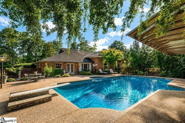 325 Lanham Circle, Spartanburg, SC 29307