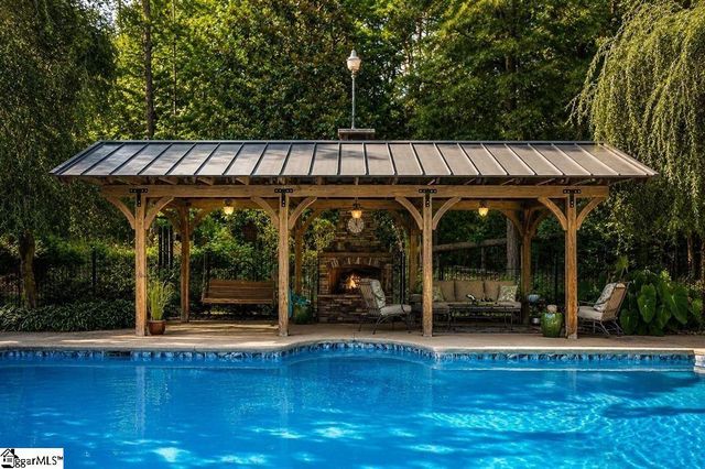 325 Lanham Circle, Spartanburg, SC 29307