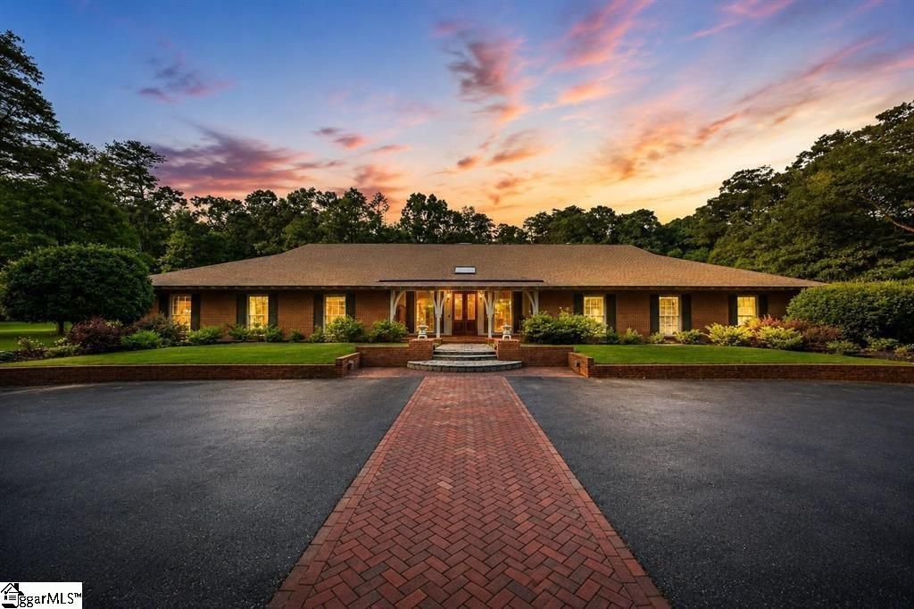 325 Lanham Circle, Spartanburg, SC 29307