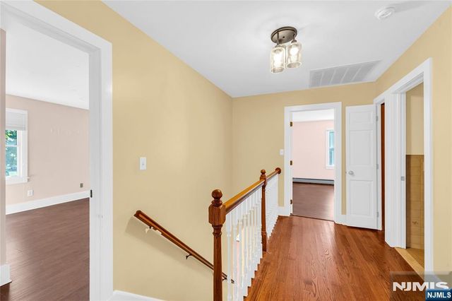 233 Rivervale Road, River Vale, NJ 07675