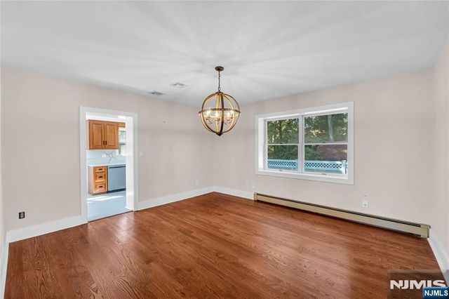 233 Rivervale Road, River Vale, NJ 07675