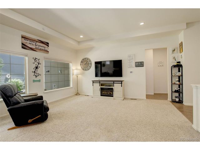 6717 Golden Briar Ln, Colorado Springs, CO 80927