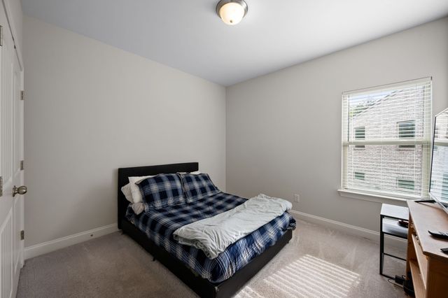 1717 Boardwalk Pl, Gallatin, TN 37066