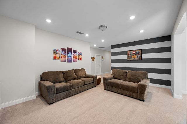 1717 Boardwalk Pl, Gallatin, TN 37066