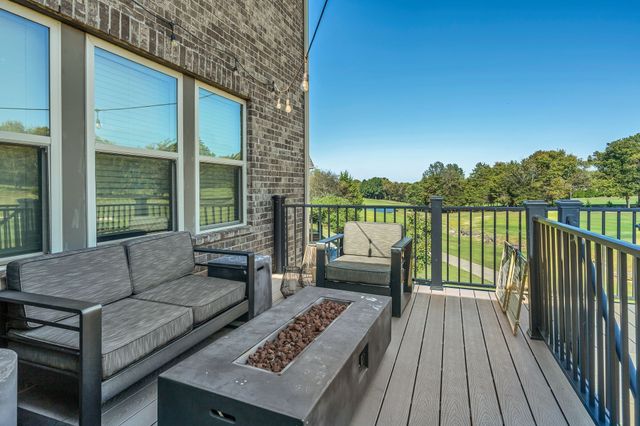 1717 Boardwalk Pl, Gallatin, TN 37066