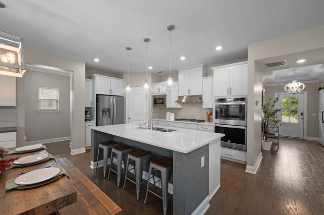 1717 Boardwalk Pl, Gallatin, TN 37066