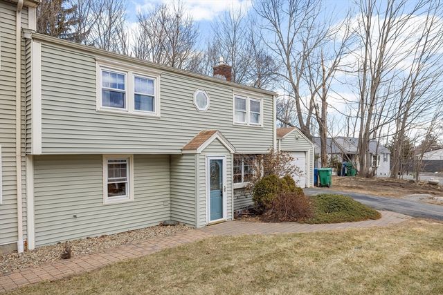 9 Glen Ave A, Burlington, MA 01803