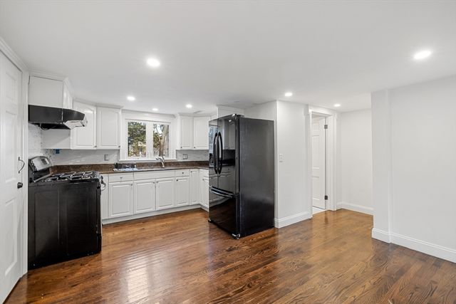 9 Glen Ave A, Burlington, MA 01803