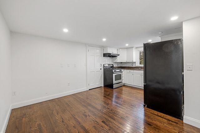 9 Glen Ave A, Burlington, MA 01803