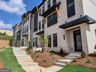 100 Holt Lane, Lawrenceville, GA 30046