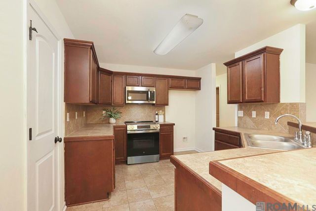 13166 Ribbonwood Dr, Denham Springs, LA 70726