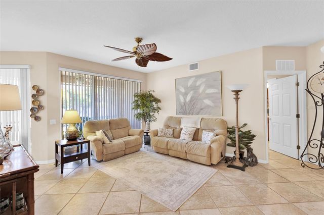 4533 CINNAMON DRIVE 2707, Sarasota, FL 34238