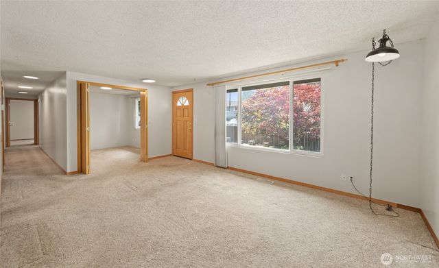 13611 62nd Avenue SE, Everett, WA 98208