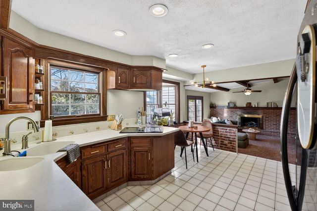 752 COTSWOLD RD, Somerdale, NJ 08083