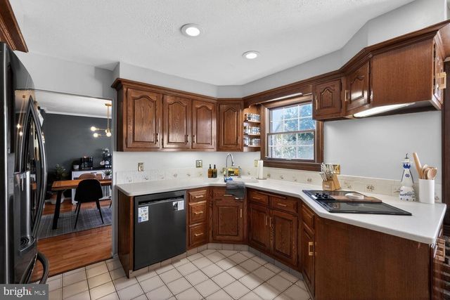 752 COTSWOLD RD, Somerdale, NJ 08083