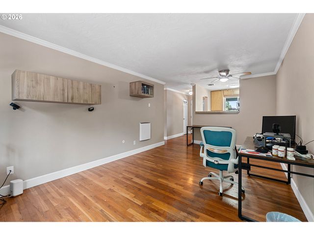 9333 N LOMBARD St 19, Portland, OR 97203