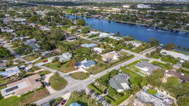 7220 Clarke Road, Lake Clarke Shores, FL 33406