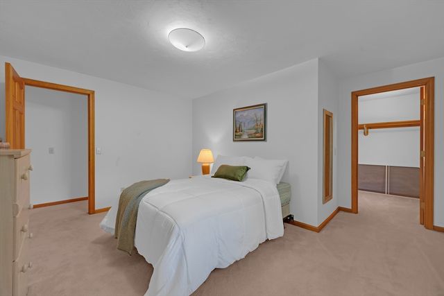 320 Marshall St, Paxton, MA 01612