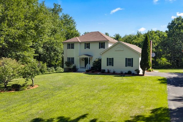 320 Marshall St, Paxton, MA 01612