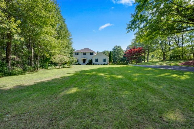 320 Marshall St, Paxton, MA 01612