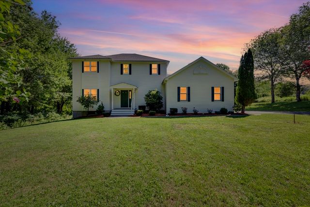 320 Marshall St, Paxton, MA 01612