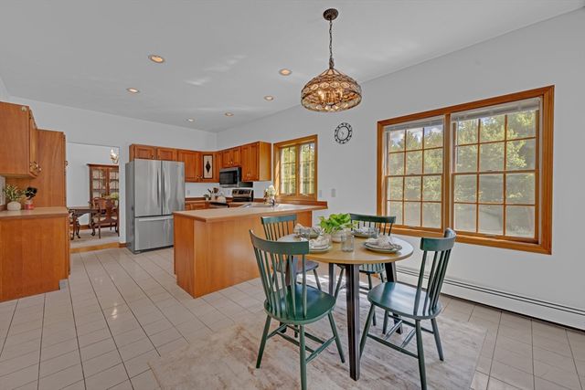 320 Marshall St, Paxton, MA 01612