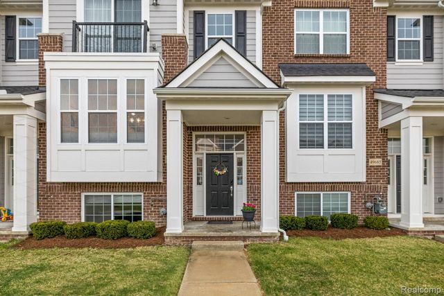 49693 Lantern Way, Canton Charter Township, MI 48188