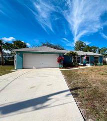8425 94th Avenue, Vero Beach, FL 32967