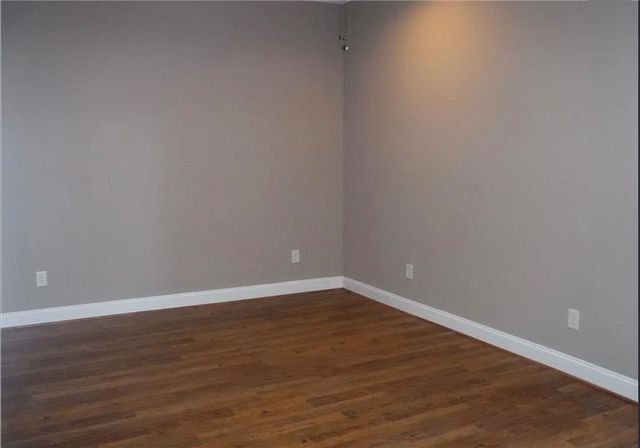308 S Poplar Street, Seneca, SC 29678