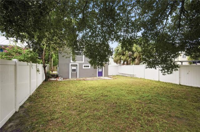 115 W ALLISON COURT, Tampa, FL 33603