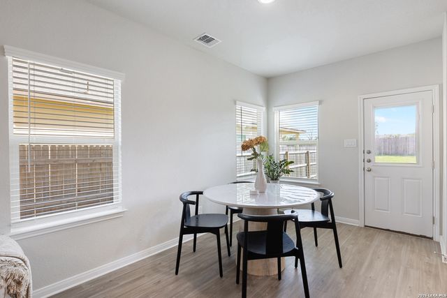367 Emma, New Braunfels, TX 78130
