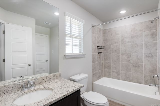 367 Emma, New Braunfels, TX 78130