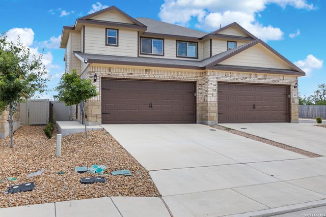 367 Emma, New Braunfels, TX 78130