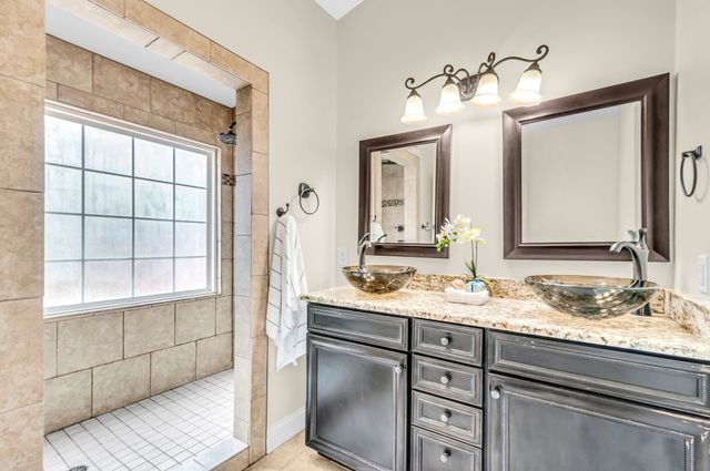 8225 Canoe Court, Nashville, TN 37221