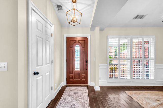8225 Canoe Court, Nashville, TN 37221