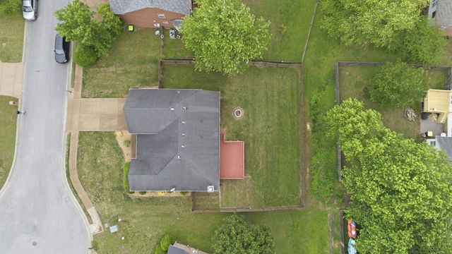 8225 Canoe Court, Nashville, TN 37221