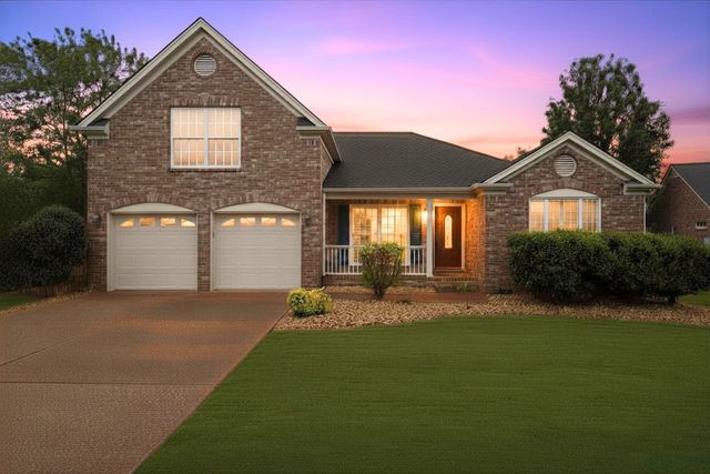8225 Canoe Court, Nashville, TN 37221