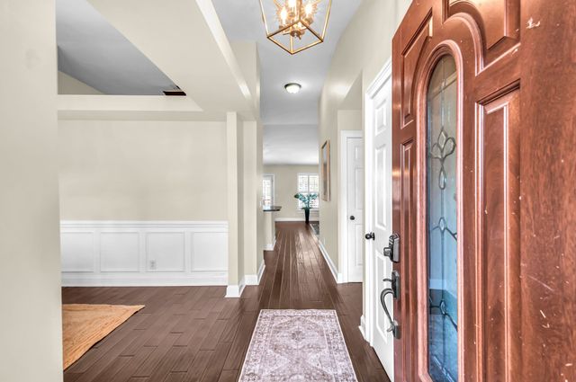 8225 Canoe Court, Nashville, TN 37221