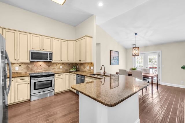 8225 Canoe Court, Nashville, TN 37221