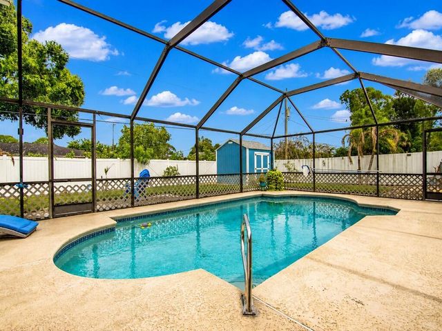 261 SE Wallace Terrace, Port St. Lucie, FL 34983