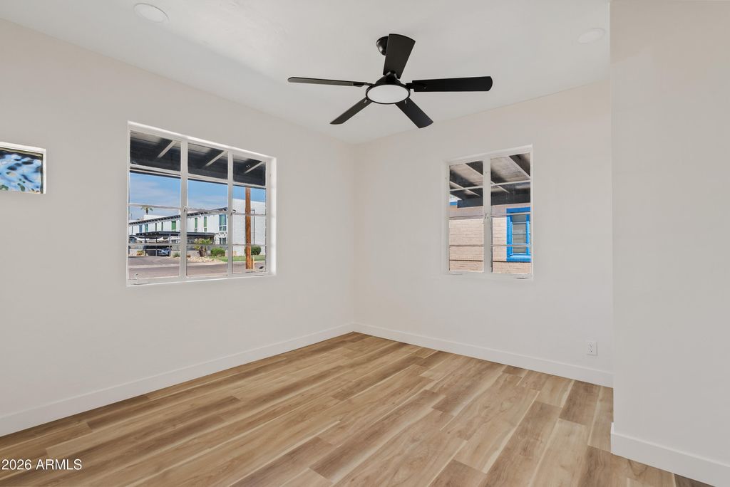 3307 N 18TH Avenue, Phoenix, AZ 85015 — photo 5