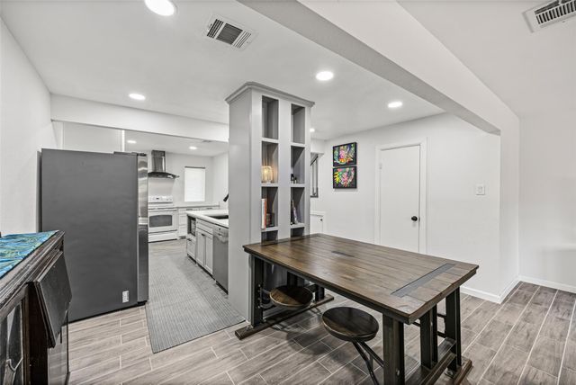 9501 Fondren Road 9, Houston, TX 77074