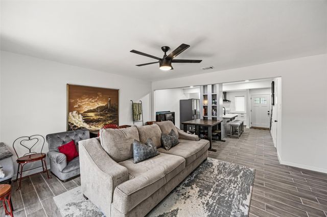 9501 Fondren Road 9, Houston, TX 77074