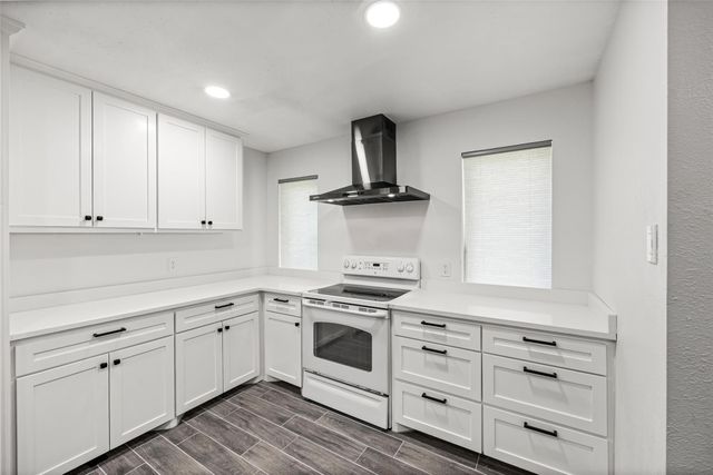 9501 Fondren Road 9, Houston, TX 77074