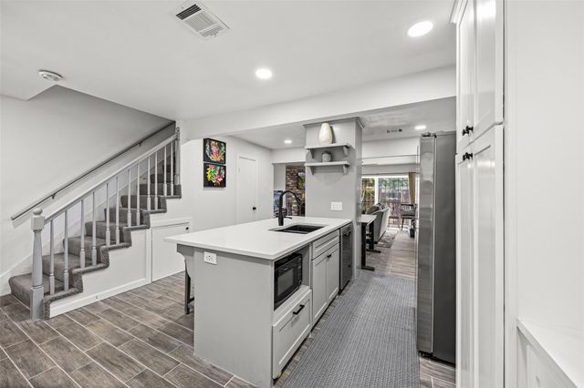 9501 Fondren Road 9, Houston, TX 77074