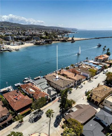 2258 Channel Road, Newport Beach, CA 92661