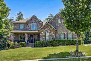 16547 Bastille Drive, Charlotte, NC 28278