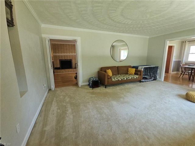 403 Woodland RD, Hampton, VA 23669