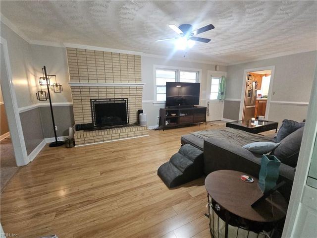 403 Woodland RD, Hampton, VA 23669